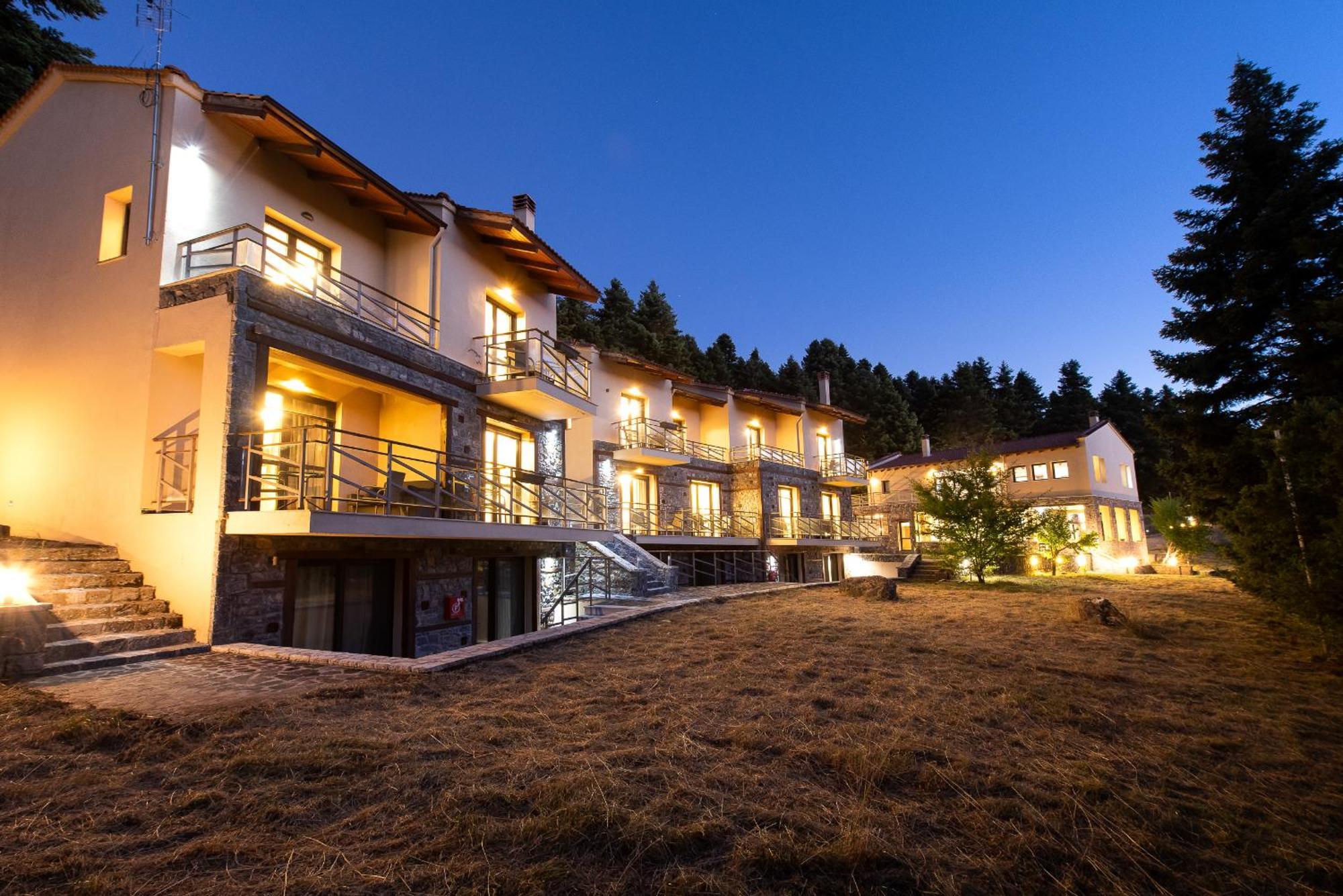 Natura Hotel Vitina Exterior foto